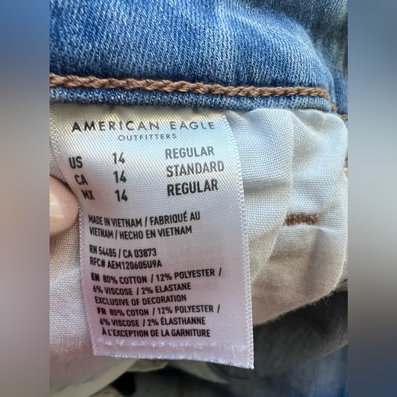 American Eagle Outfitters High Rise Blue Jeans - Picture 3 of 6
